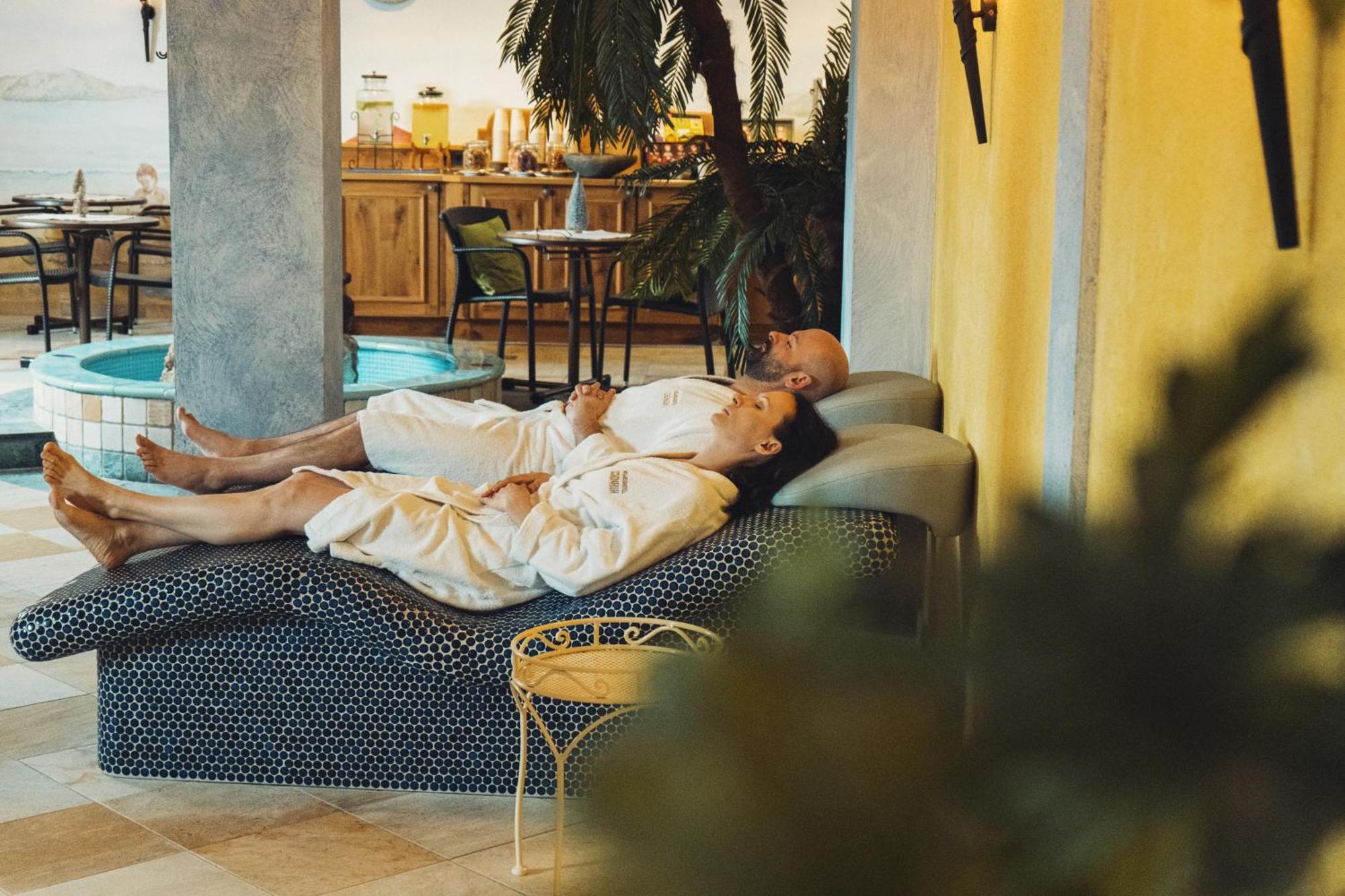 雄如健康酒店 - 仅接待成年人 蒂罗尔-泽费尔德 外观 照片